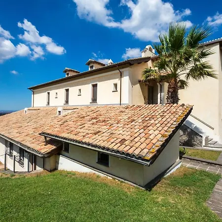 Residenza D'epoca Pietra Di Ponente * Ciampino