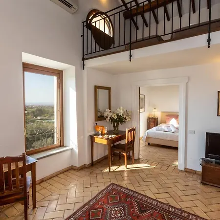 Residenza D'epoca Pietra Di Ponente * Ciampino