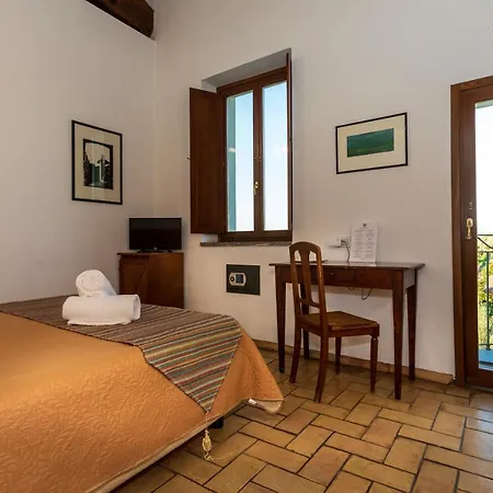 Residenza D'epoca Pietra Di Ponente Landhuis Ciampino