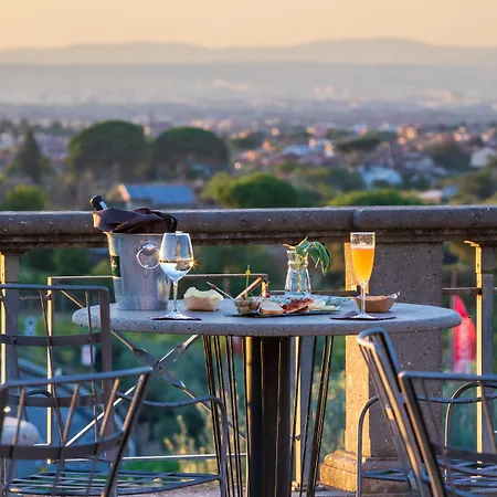 Residenza D'epoca Pietra Di Ponente * Ciampino