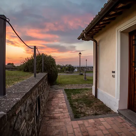 Residenza D'epoca Pietra Di Ponente Landhaus Ciampino